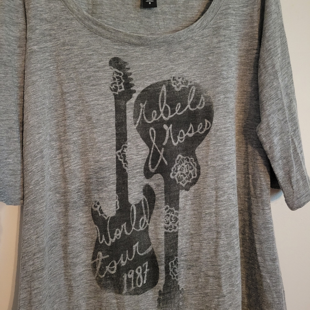 Torrid Rebels & Rose's Tee - Picture 2 of 3